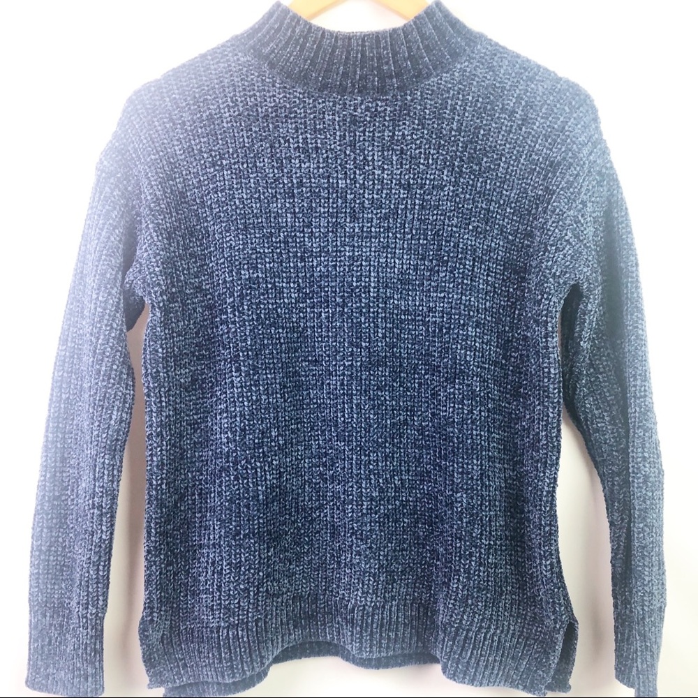 Women’s cozy chenille sweater Size Small (4-6)